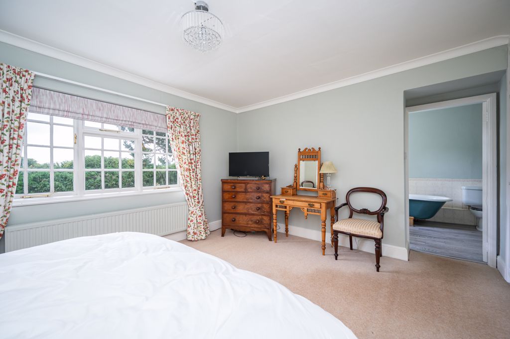 Bedroom- click for photo gallery